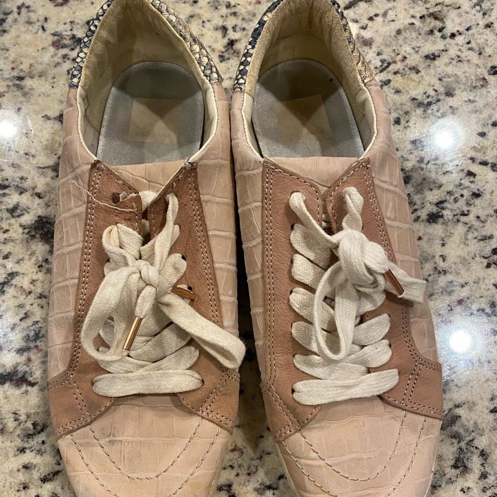 Dolce Vita Sneakers